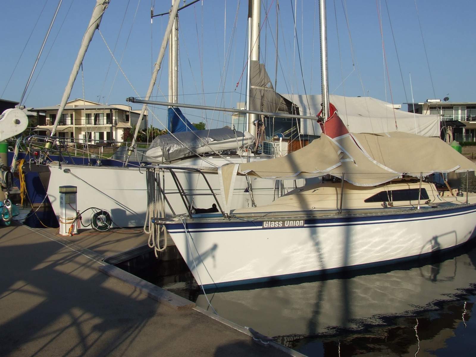 marina-boat