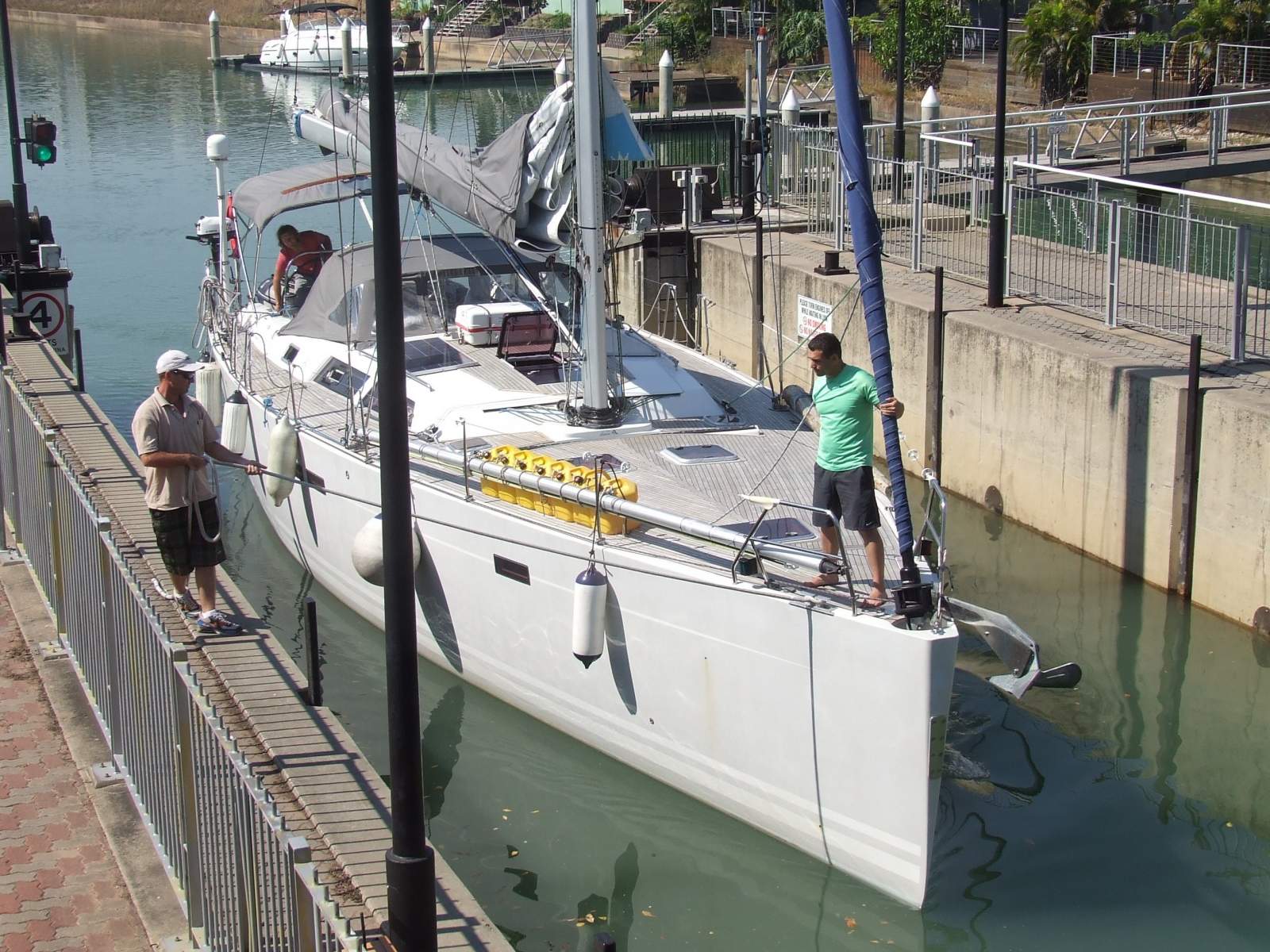 marina-boat