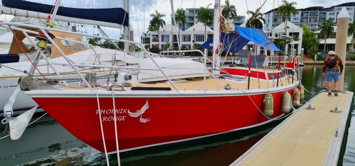 marina-boat